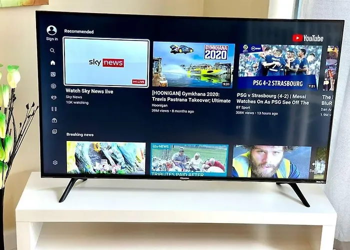 Apartment Alluring 2 Bedroom Centre Apartment- Self Check-in,balconied